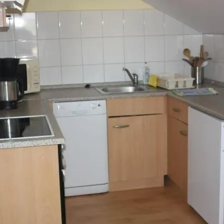In Gruenderzeitvilla In Strandnaehe Apartament